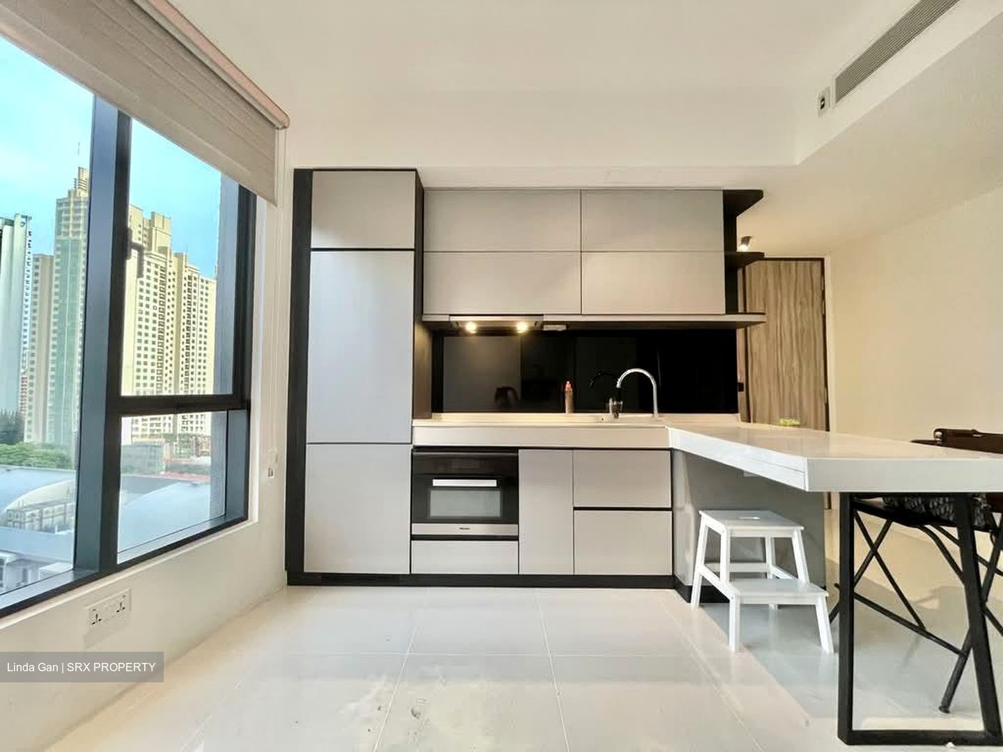 M5 (D10), Apartment #534198591